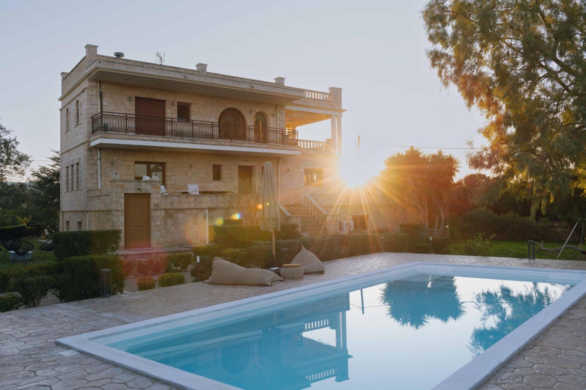 Seaside "Stone & Light Villa Ii" Close To Aegina City Khloi Eksteriør billede